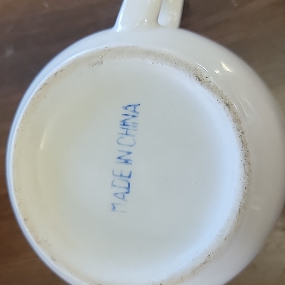 Vintage Set of 4 flower/fruit mugs/bowls made in China - Picture 10 of 11